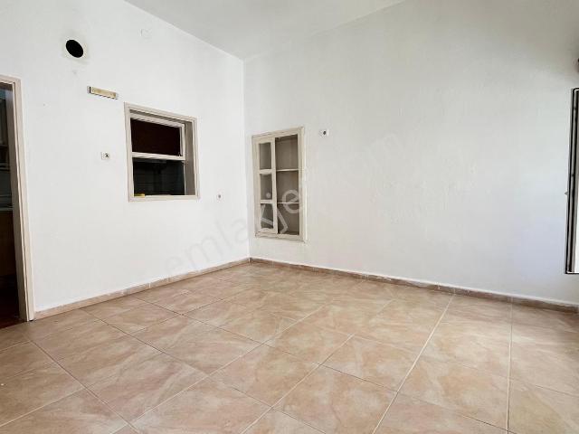 Bodrum Merkez Çarşı İçerisinde Sahile Çok Yakın Üst Kat 2+1daire