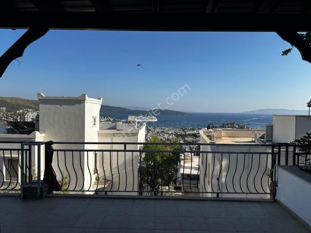 Bodrum Merkezde Full Deniz Manzaralı Eşyasız Daire