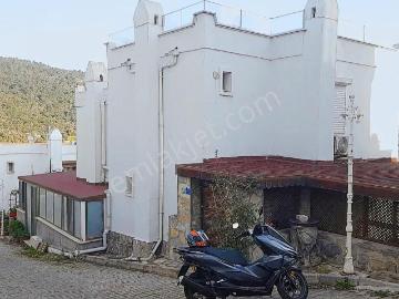 Bodrum Merkezde Site İçinde 3+1 Müstakil Villa