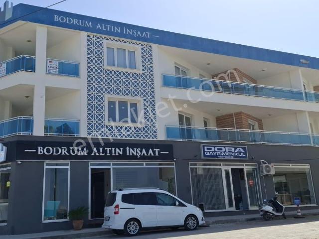Bodrum Mumcular’da Merkezi Lokasyonda Göl Manzaralı Daire