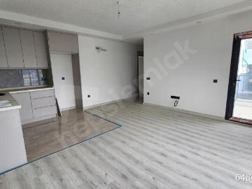 BODRUM MUMCULAR PAZAR YERİNDE SIFIR 1+1 GENİŞ