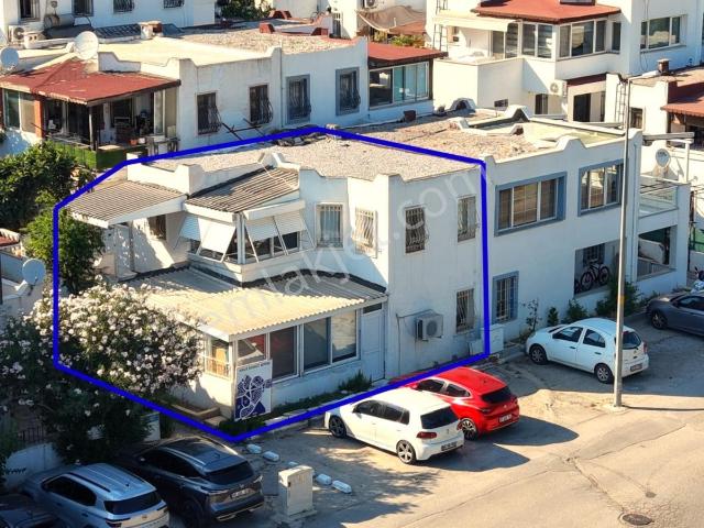 Bodrum Satılık Oasis Avm Yakını Köşe Konum Dubleks Ev