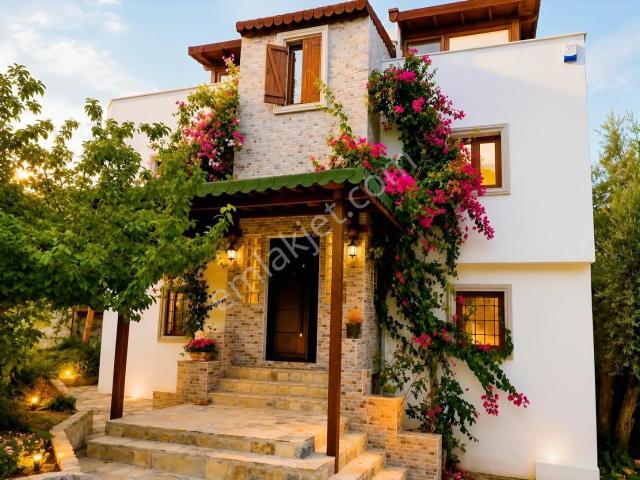 Bodrum Torbada Deniz Manzaralı, 4 Daireden Oluşan Yatırımlık