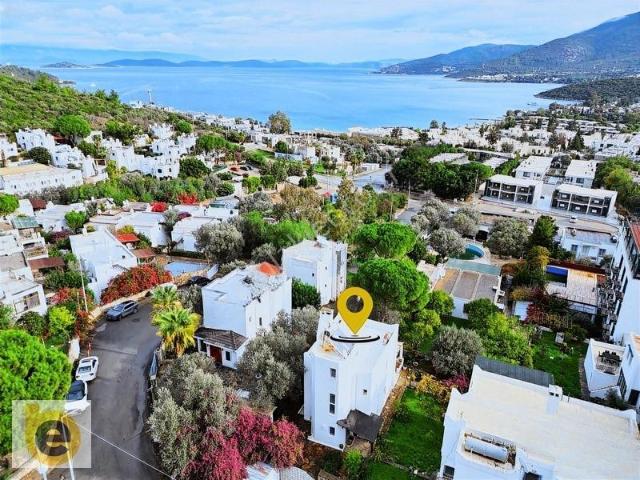 Bodrum Torba'da Deniz Manzaralı, Bahçeli 3+1 Müstakil Dubleks