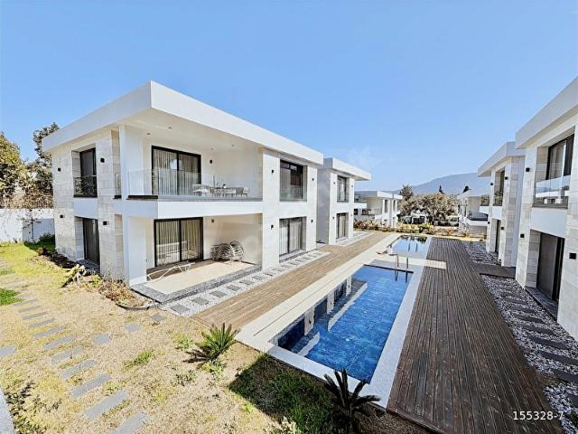 Bodrum Torba'da Denize 150MT Mesafede Eşyalı 3+1 Daire