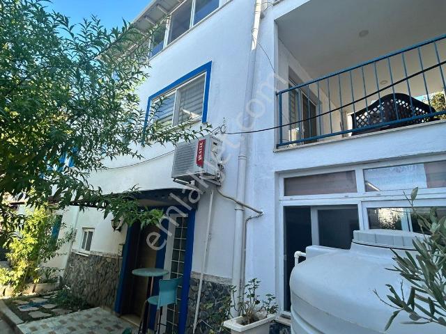 Bodrum Turgutreis Marinaya 100m Dubleks 2+1 Müstakil Ev