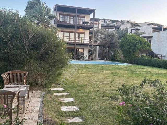Bodrum Türkbükü Doğa Hanımeli Sitesi Muhteşem Müstakil Kiralık