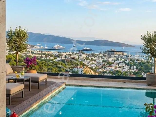 Bodrum Türkkuyusu’nda Muhteşem Manzaralı Natamam Lüks Villa
