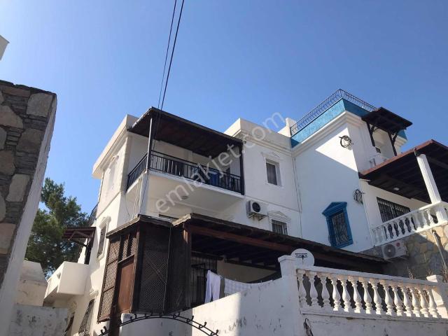 Bodrum Yokuşbaşında Satılık Manzaralı Daire