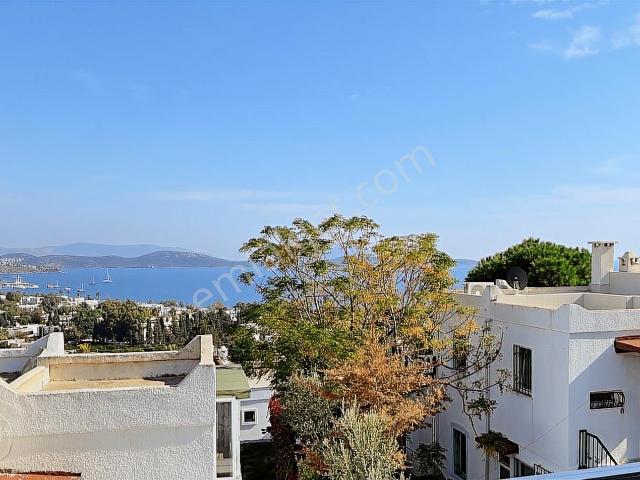 Bodrum Yahşi Dalyan Sitesinde Satılık Özel Plajlı İkiz Villa