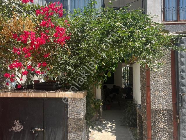 Bodrum Yahşi'de Sahile 50 Mt Eşyasız 2+1 Kiralık Daire