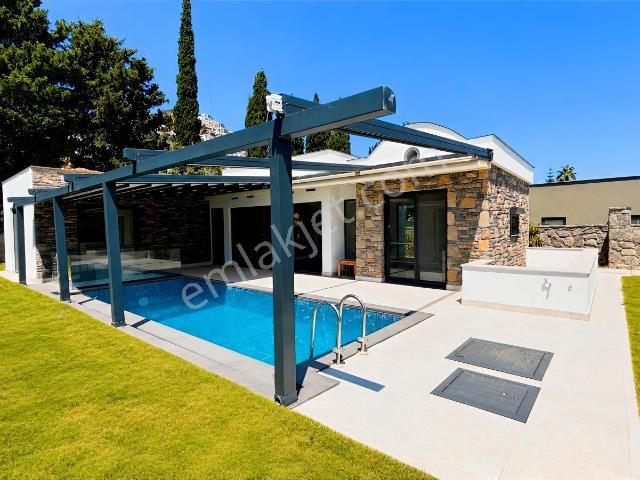 Bodrum Yalıkavak Denize 290 Mt Müstakil 5+2 Özel Havuzlu Villa