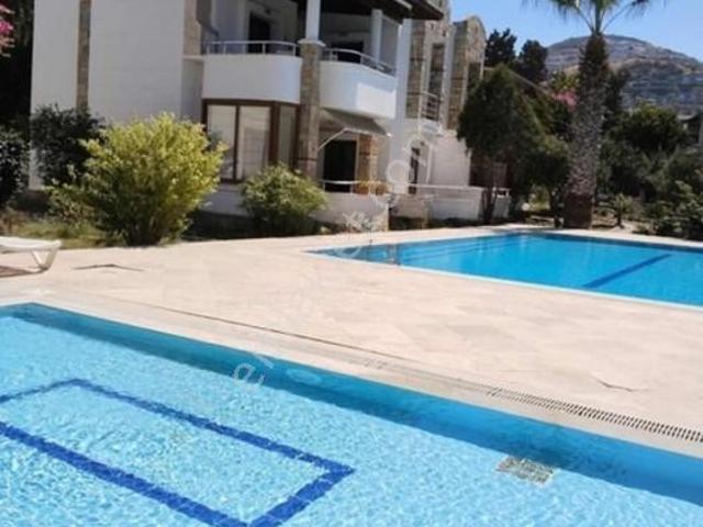 Bodrum Yalıkavak Geriş Satılık Bahçe Katı Daire