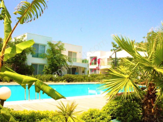 Bodrum Yalıkavak’ta Denize Yürüme Mesafesinde Bahçe Katı