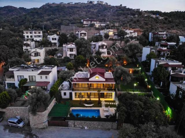 Bodrum Yalıkavak'ta 2.000 M² Bahçeli 7+2 Özel Havuzlu Lüks Villa