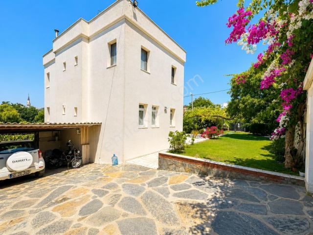 Bodrum Yalıkavak'ta Bahçe İçerisinde Giriş Kat 2+1 Daire