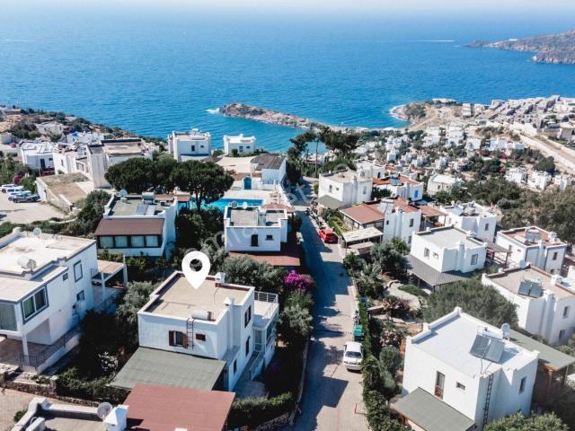Bodrum Yalıkavak'ta Bahçeli Müstakil Villa | Plajlı Site