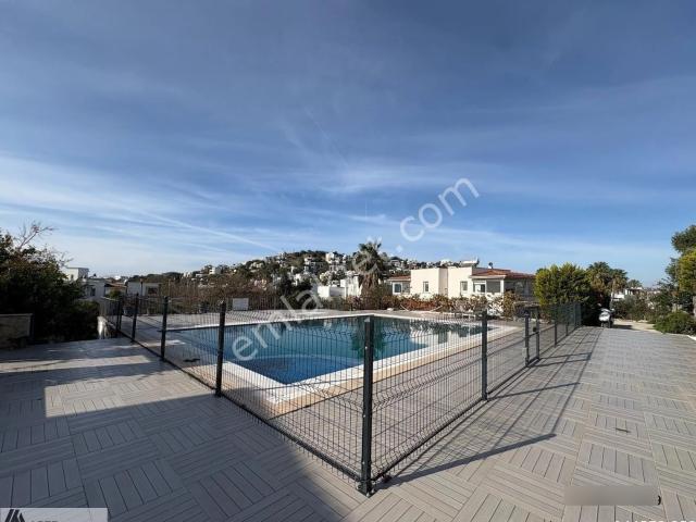 Bodrum Yalıkavakta Geniş Bahçeli 2+1 Dubleks Villa