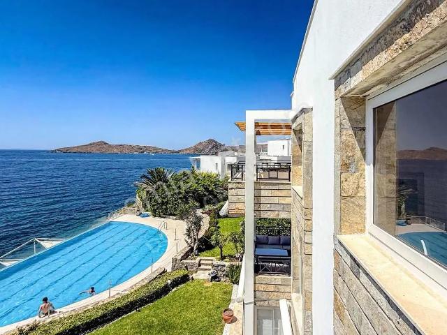 Bodrum Yalıkavak'ta Satılık Yalı Dairesi