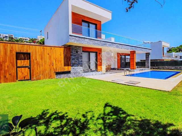 Bodrum Yalıkavak'ta Tam İzole Özel Havuzlu Satılık Müstakil