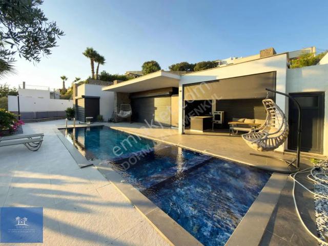Bodrum Yalıkavak'tasatılık Tek Katlı 4+1 Geniş Villa