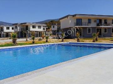 Bodruma Yakın Milas Kazıklı Koyunda Havuzlu Sitede 1+1 Kiralık