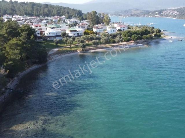 Bodruma Yakın Kazıklı Koyunda Havuzlu Sitede 3+1 Villa Satılık