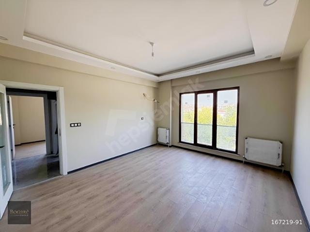 Bogar'den Taşoluk Metroya Yürüme Mesafesi Site İçi Kiralık 2+1