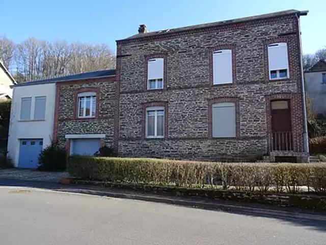 Bogny sur Meuse 08120 Achat / Vente maison 5 pièces t5 au dernier étage cave