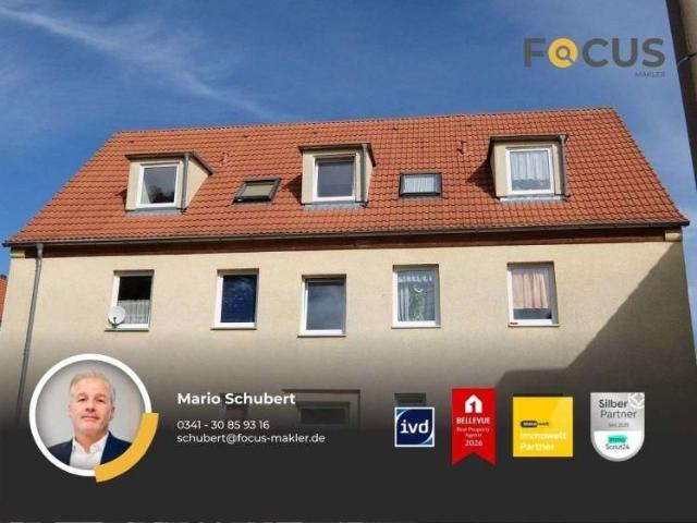 Böhlen Jetzt wieder verfügbar kleine DG Wohnung mit Einbauküche, Wannenbad & grüner Aussicht