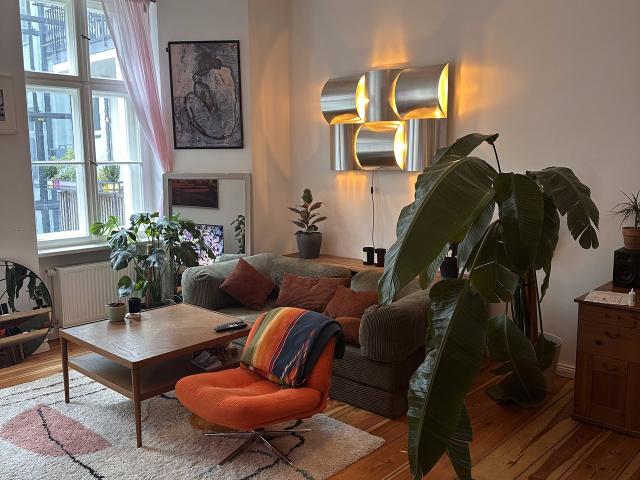 Boho Altbau Charm in the Heart of Prenzlauer Berg, Berlin Amsterdam Apartments for Rent