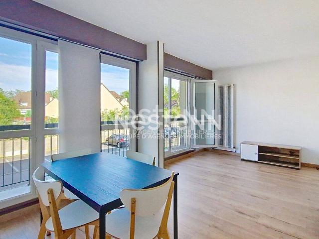 Bois d'Arcy: Appartement 2 pièces meublé avec cave, parking et
