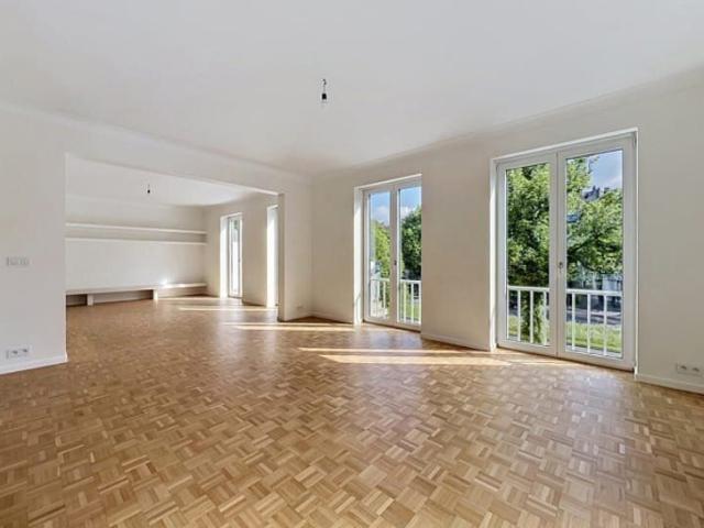 Bois de la Cambre Magnificent 4 bedroom apartment