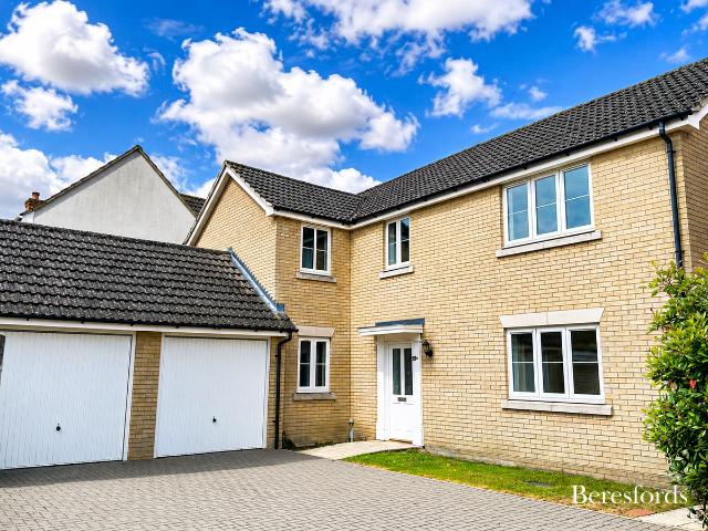 Bois Hall Gardens CO9, 4 bed detached house to rent, £1,950 pcm | PrimeLocation