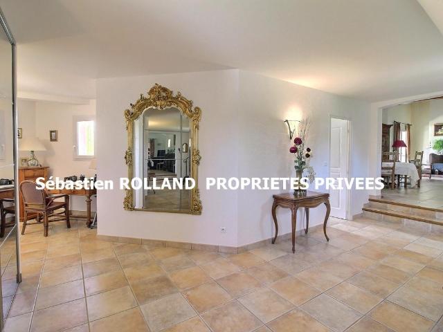 BOISSET LES MONTROND 42210 Maison de style Méditerranéen 171.5 m² 4 chambres 5900m² de terrain Clos
