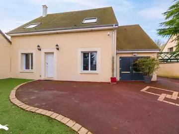 Boissets 78910 Achat / Vente maison 8 pièces t8 parking