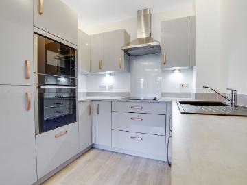 Bolters Lane, Banstead SM7, 1 bed flat to rent, £3,370 pcm | PrimeLocation