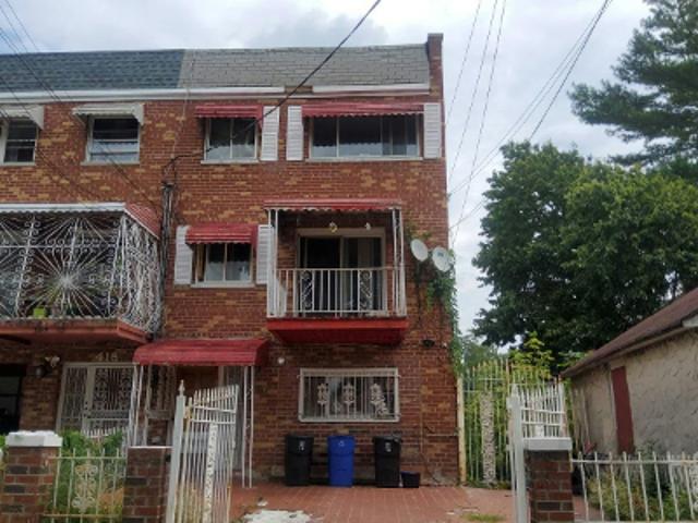 Bolton Ave