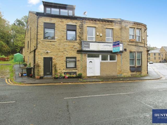 Bolton Road, Bradford, West Yorkshire BD1, 2 bed flat to rent, £650 pcm | PrimeLocation