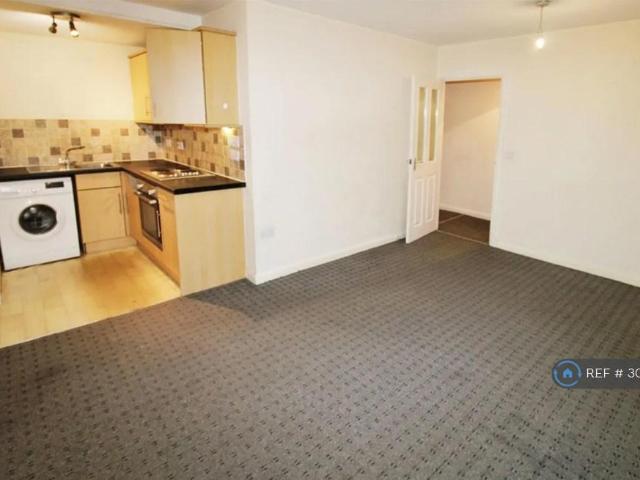 Bolton Road, Bradford, BD2 2 bed flat to rent £750 pcm £173 pw