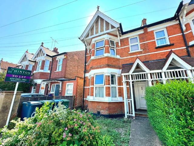 Bolton Road, Harrow 2 bed ground floor flat to rent £1,750 pcm £404 pw