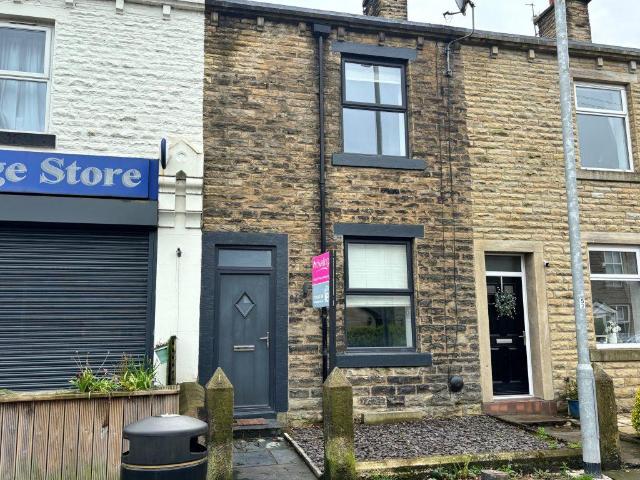 Bolton Road, Hawkshaw, Bury, BL8 4JR 3 bed terraced house to rent £1,200 pcm £277 pw