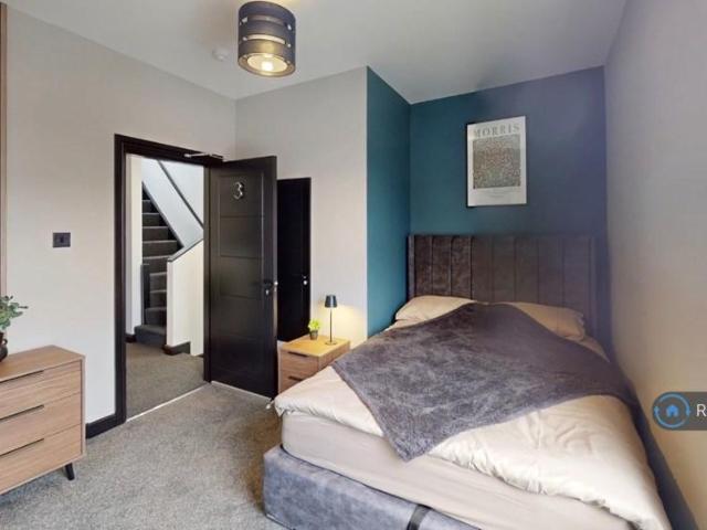 Bolton Road, Manchester, M28 1 bed in a house share to rent £725 pcm £167 pw