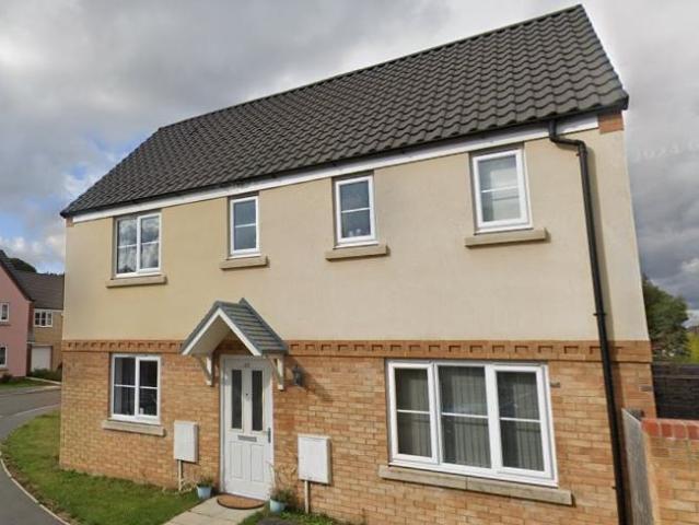 Bolton Road, Sprowston, NORWICH 3 bed semi detached house to rent £1,500 pcm £346 pw