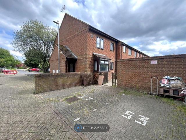 Boltons Lane, Hayes UB3, 1 bed semi detached house to rent, £1,600 pcm | PrimeLocation