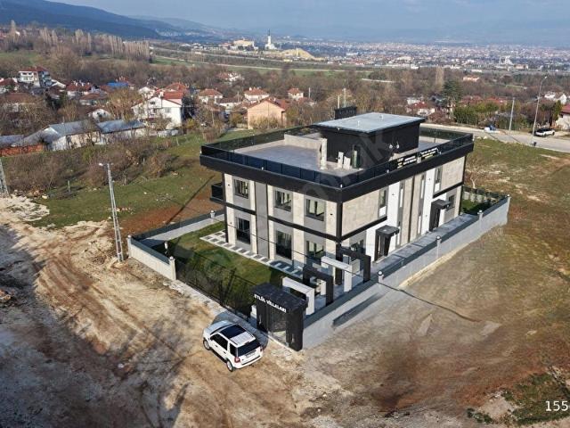 Bolu Manzaralı 6+1 Ultra Lüks Tripleks Villa