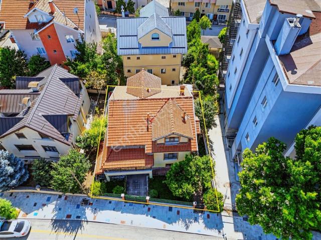 Bolu, Borazanlar sümer Aksında, Bulvara Komşu Müstakil Villa