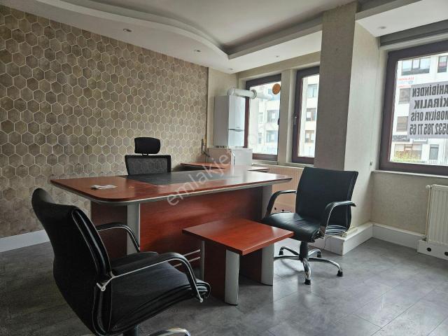 Bolu Cadde Üzerinde Kiralık Büro