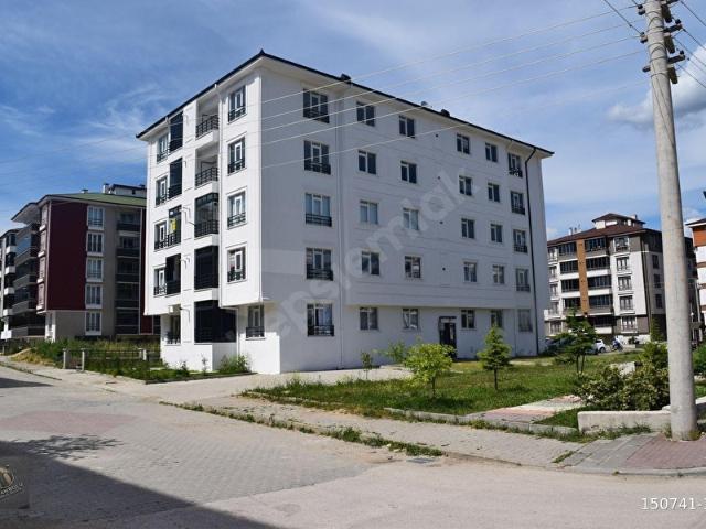 Bolu İzzet Baysal'da Yerden Isıtmalı, 2+1 Lüks Daire güney cephe