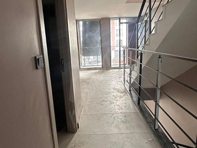 355 m Dubleks İş Yeri Villası